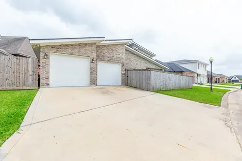 7722 Pond Circle Beaumont TX 77707