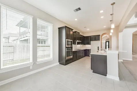 13915 Foyt Drive Mont Belvieu TX 77523