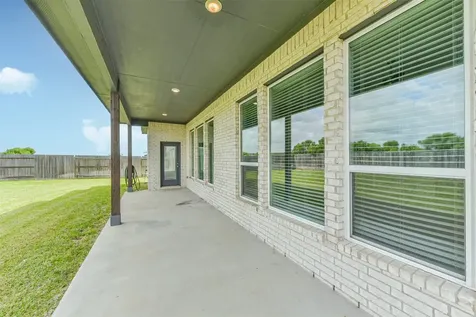 13915 Foyt Drive Mont Belvieu TX 77523