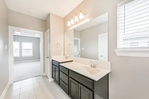 13915 Foyt Drive Mont Belvieu TX 77523