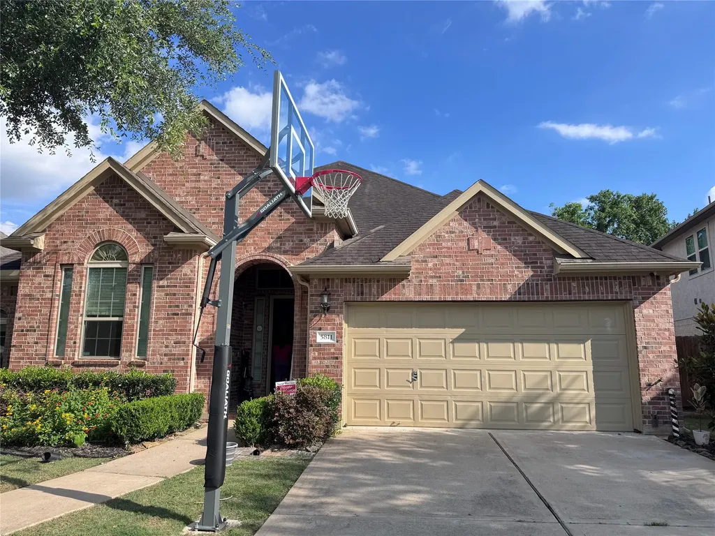 5811 Caper Shores Lane Sugar Land TX 77479