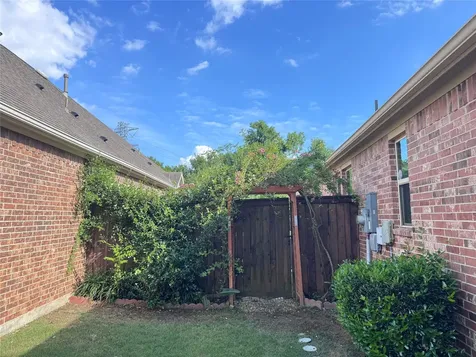 5811 Caper Shores Lane Sugar Land TX 77479