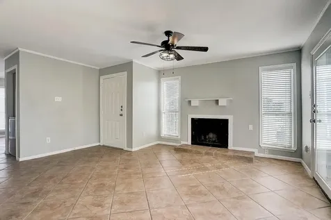 18617 Egret Bay Boulevard 1001 Webster TX 77058