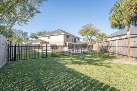 1205 Cambridge Court Seabrook TX 77586