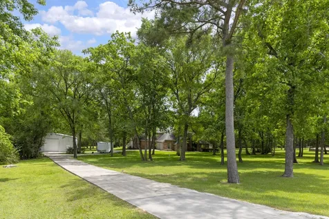 20111 Hilltop Ranch Drive Montgomery TX 77316