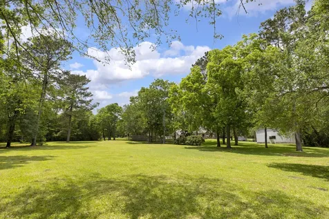 20111 Hilltop Ranch Drive Montgomery TX 77316