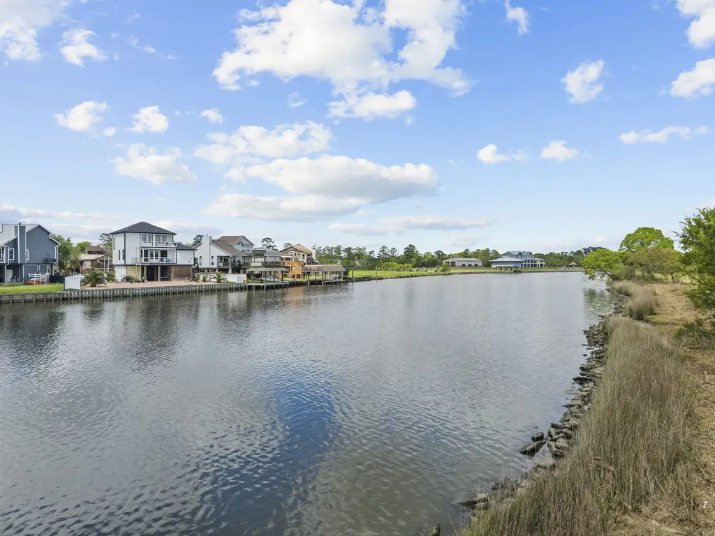 4700 Starboard Lane Dickinson TX 77539