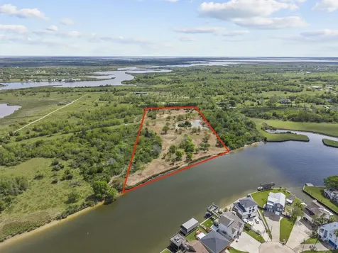 4700 Starboard Lane Dickinson TX 77539