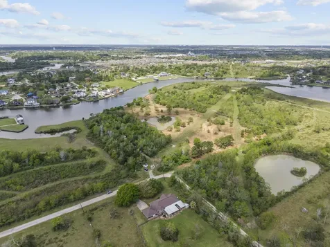 4700 Starboard Lane Dickinson TX 77539