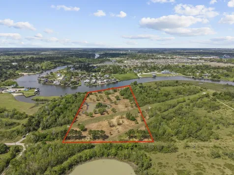 4700 Starboard Lane Dickinson TX 77539