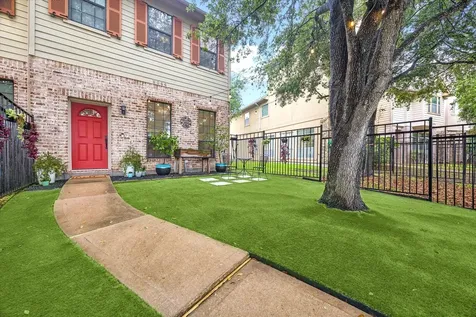 9044 Lakes At 610 Drive Houston TX 77054