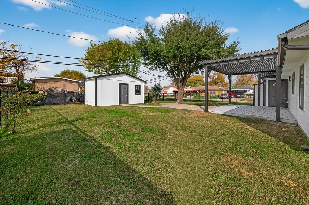 3527 La Retama Dr Drive Houston TX 77013