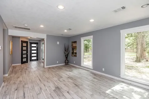 1380 Thomas Road Beaumont TX 77706