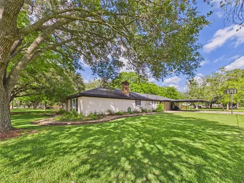 3037 County Road 536 Alvin TX 77511