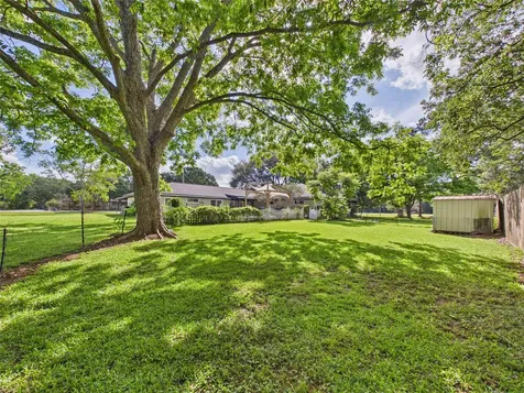 3037 County Road 536 Alvin TX 77511