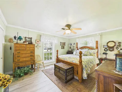 3037 County Road 536 Alvin TX 77511