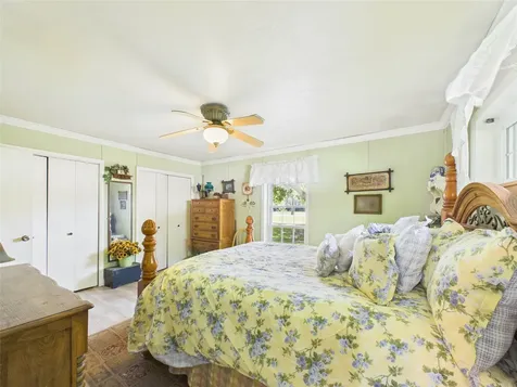 3037 County Road 536 Alvin TX 77511