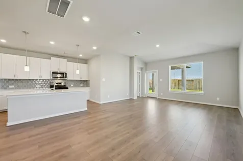 5925 Mockingbird Lodge Lane Pearland TX 77584