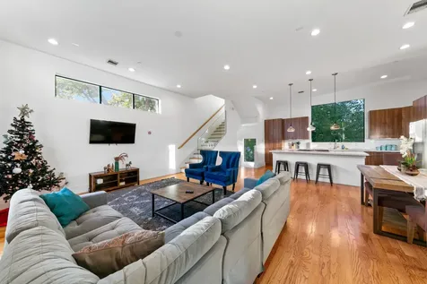 608 Oakley Street Houston TX 77006