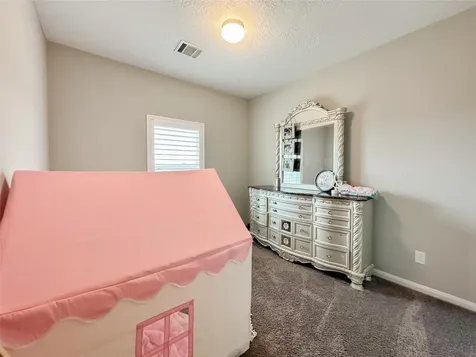 727 Road 5105 Cleveland TX 77327