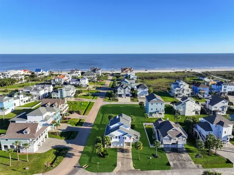 14407 Spyglass Circle Galveston TX 77554