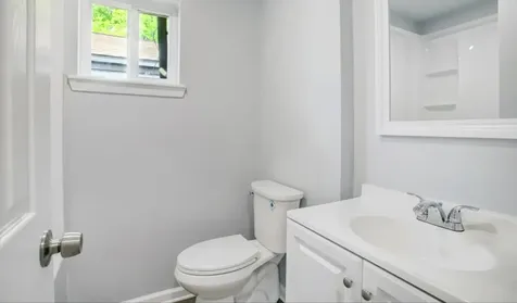 5123 Peachtree Street 1/2 Houston TX 77016