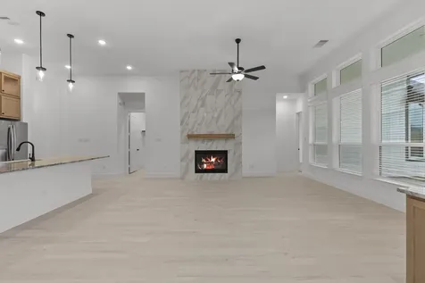 15027 Mission Avenue Mont Belvieu TX 77523