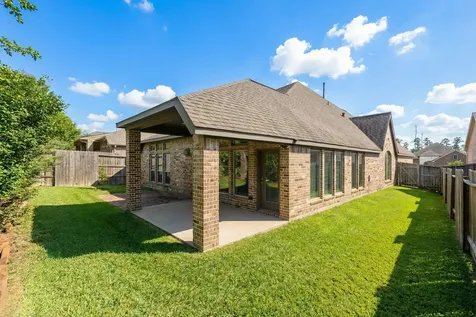 209 Trillium Park Loop Conroe TX 77304