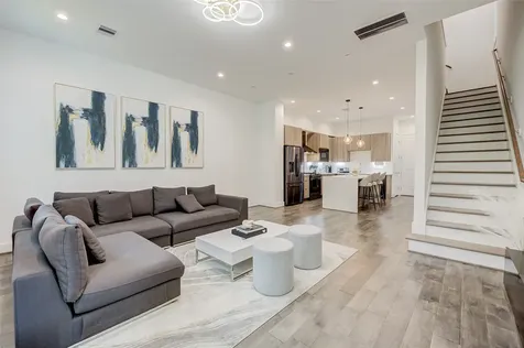 5839 Dolores Street Houston TX 77057