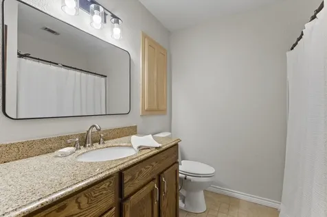 2714 Hughann Street Port Neches TX 77651