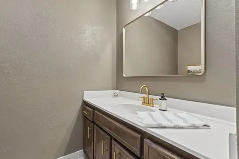 2714 Hughann Street Port Neches TX 77651