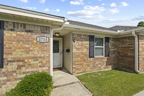 2714 Hughann Street Port Neches TX 77651