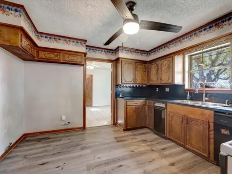 224 County Road 4674 Etoile TX 75944