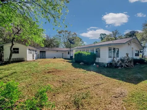 224 County Road 4674 Etoile TX 75944