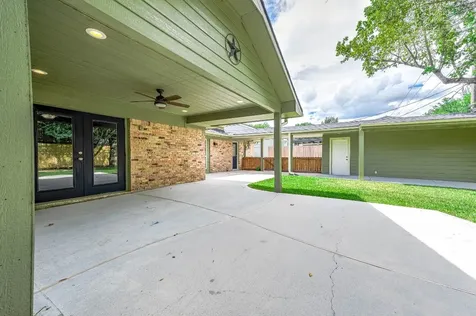 6030 Warm Springs Road Houston TX 77035