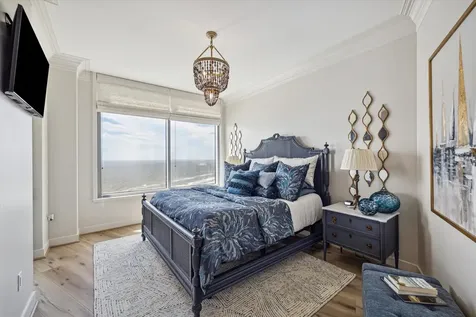 801 E Beach Drive Tw2305 Galveston TX 77550