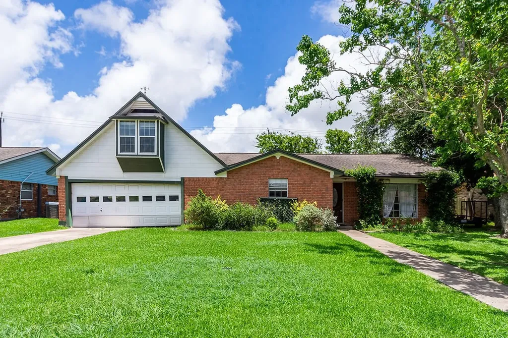 618 W 9th Street Freeport TX 77541