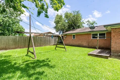 618 W 9th Street Freeport TX 77541