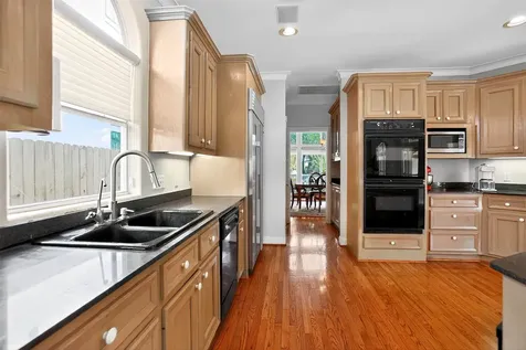 3118 Virginia Street Houston TX 77098