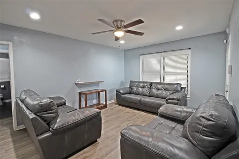7509 Elm Street Houston TX 77023