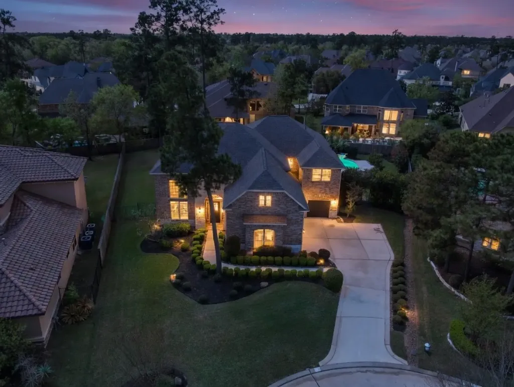 11 Rosy Finch Place The Woodlands TX 77389