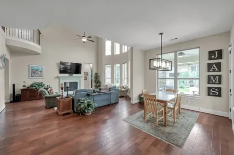 11 Rosy Finch Place The Woodlands TX 77389