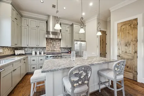 5207 Calle Montilla Place Houston TX 77007