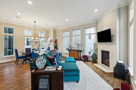 5207 Calle Montilla Place Houston TX 77007