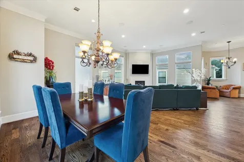 5207 Calle Montilla Place Houston TX 77007
