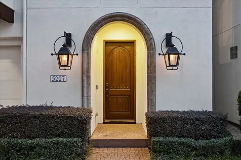 5207 Calle Montilla Place Houston TX 77007