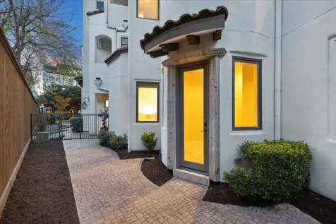 5207 Calle Montilla Place Houston TX 77007