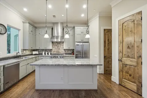 5207 Calle Montilla Place Houston TX 77007
