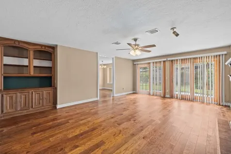 4007 Valley Estates Drive Houston TX 77082