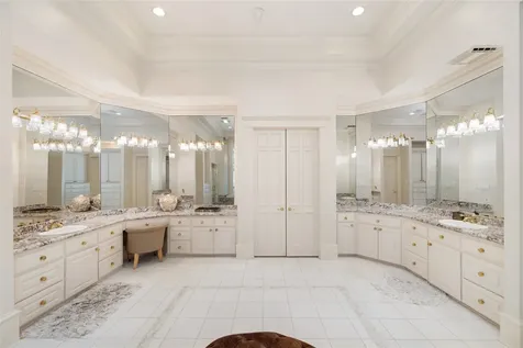 205 Grogans Point Road The Woodlands TX 77380